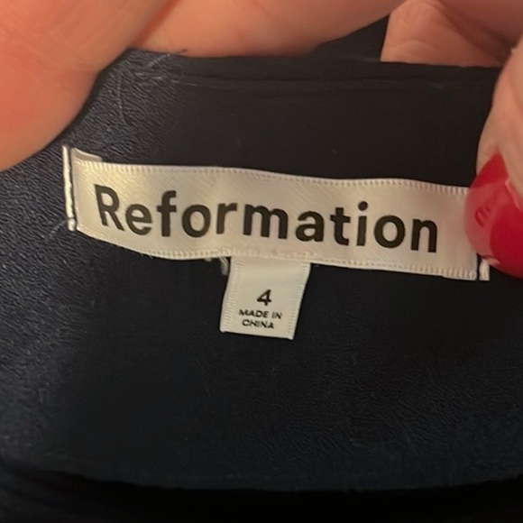Reformation “Mavis” dress in navy 4 - Picture 4 of 5